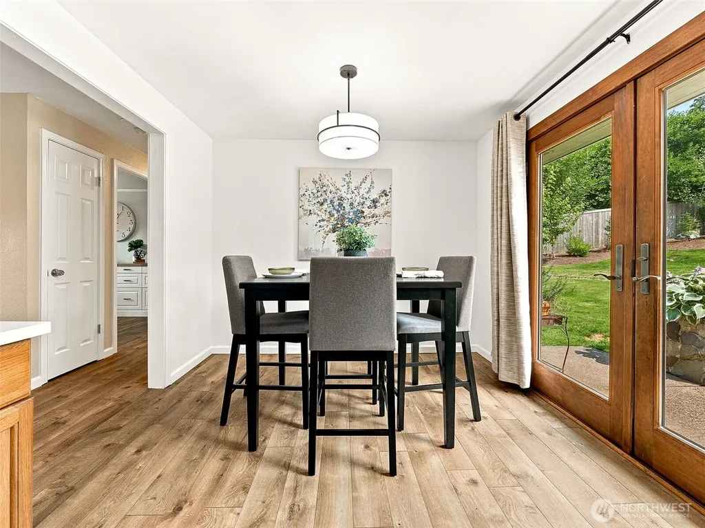 21638 94th Place S Kent WA 98031