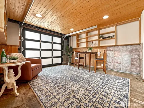 21638 94th Place S Kent WA 98031