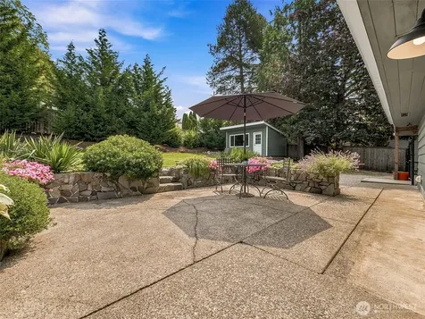21638 94th Place S Kent WA 98031