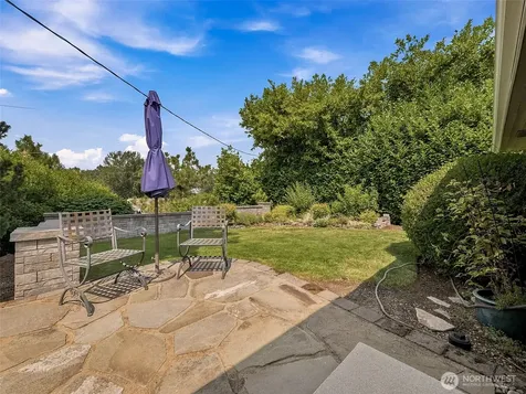 21638 94th Place S Kent WA 98031