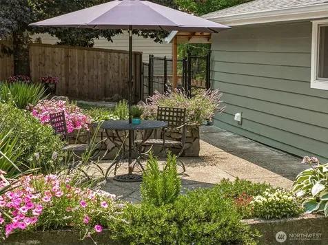 21638 94th Place S Kent WA 98031