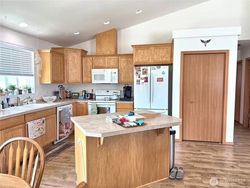 393 Canal Drive NE Ocean Shores WA 98569