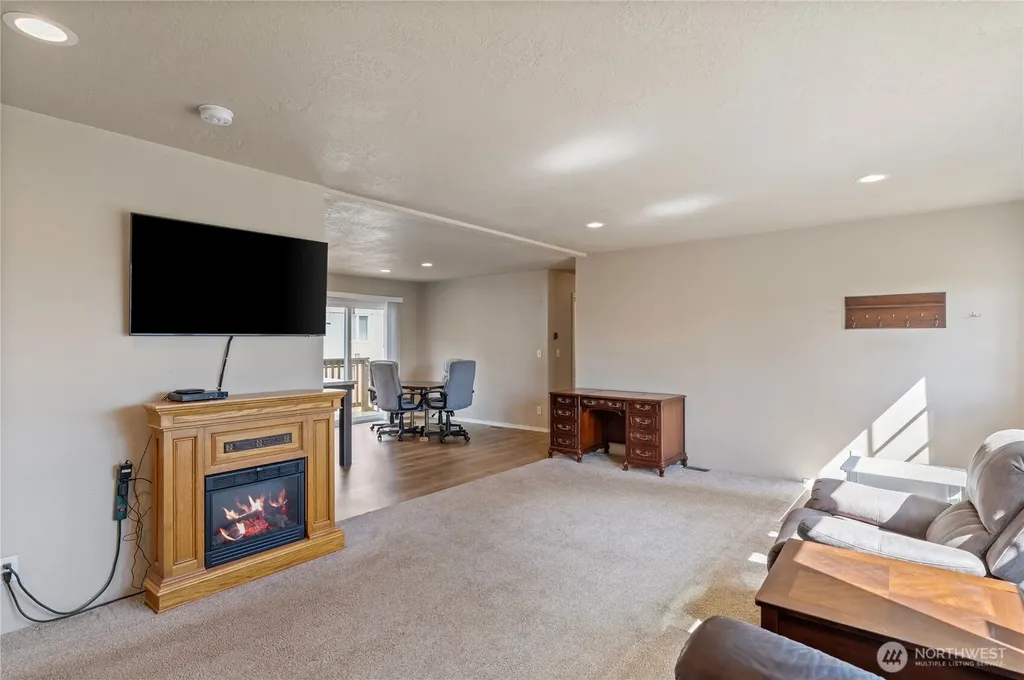 5219 5th Street Bremerton WA 98312