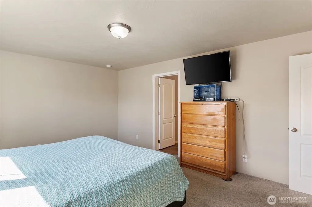 5219 5th Street Bremerton WA 98312