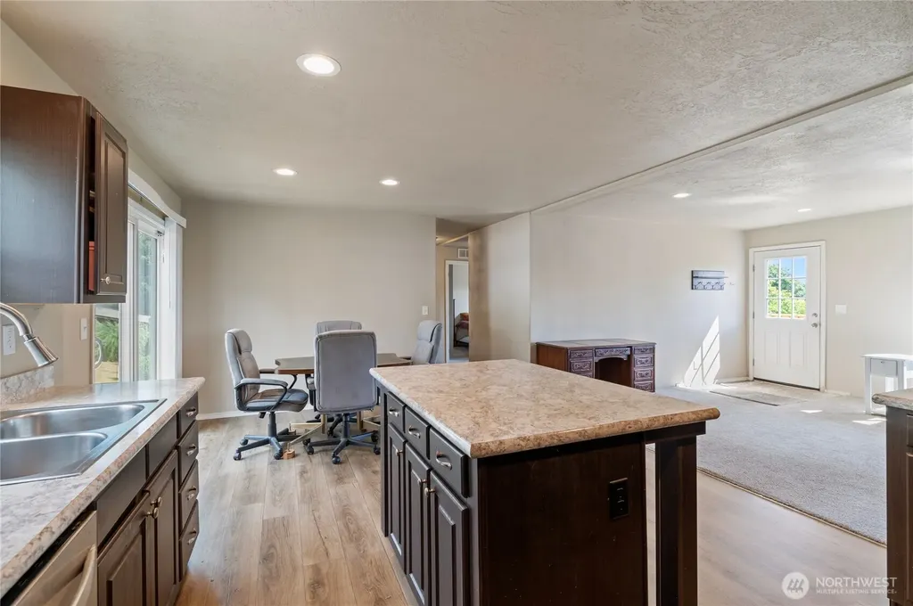 5219 5th Street Bremerton WA 98312