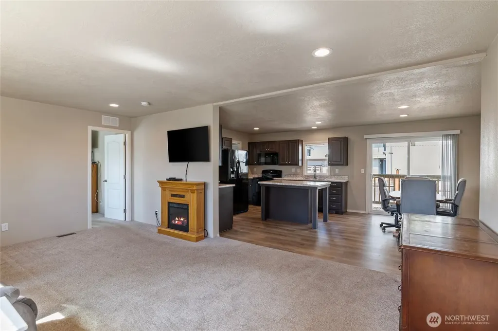 5219 5th Street Bremerton WA 98312