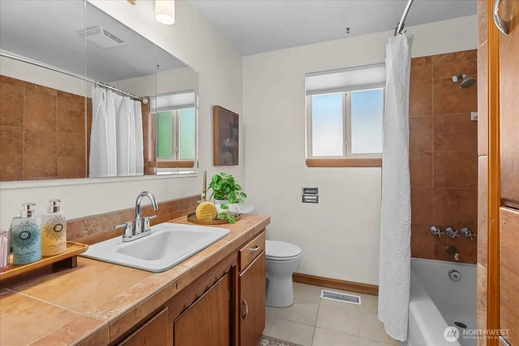 311 S 104th Street Seattle WA 98168