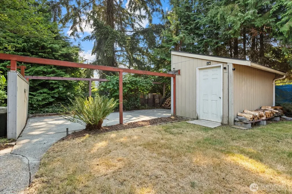 311 S 104th Street Seattle WA 98168