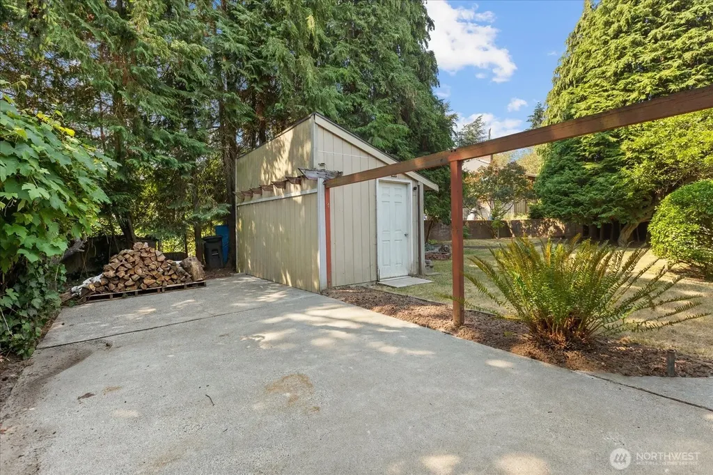 311 S 104th Street Seattle WA 98168