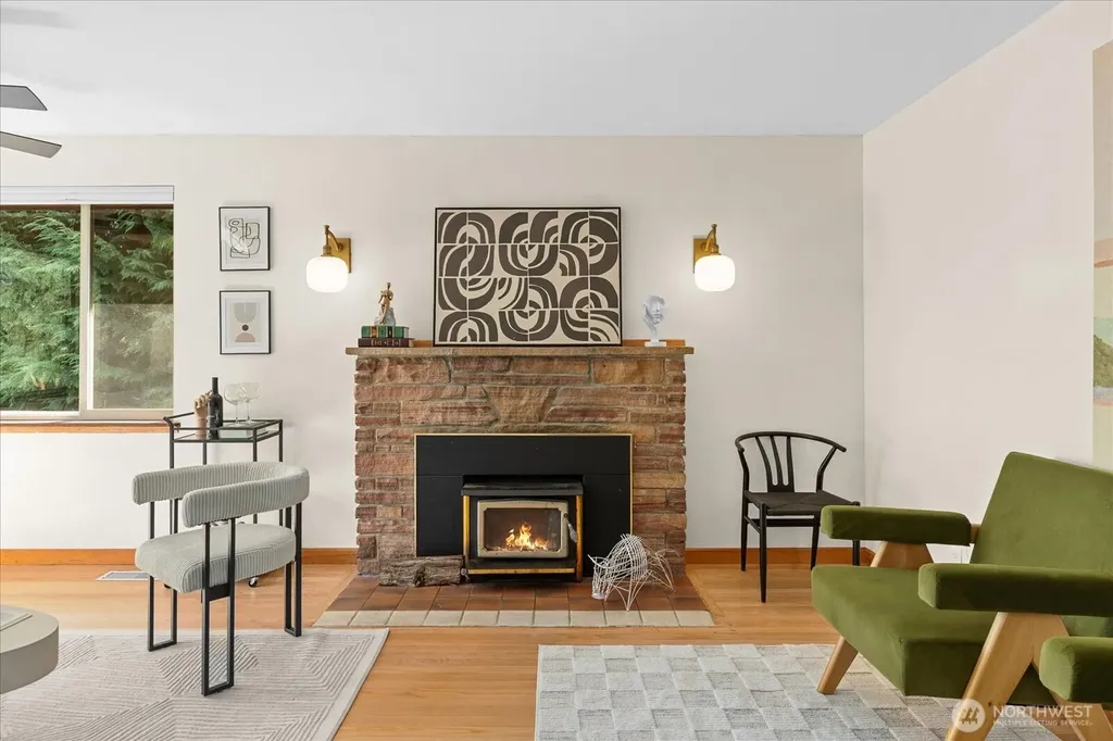 311 S 104th Street Seattle WA 98168