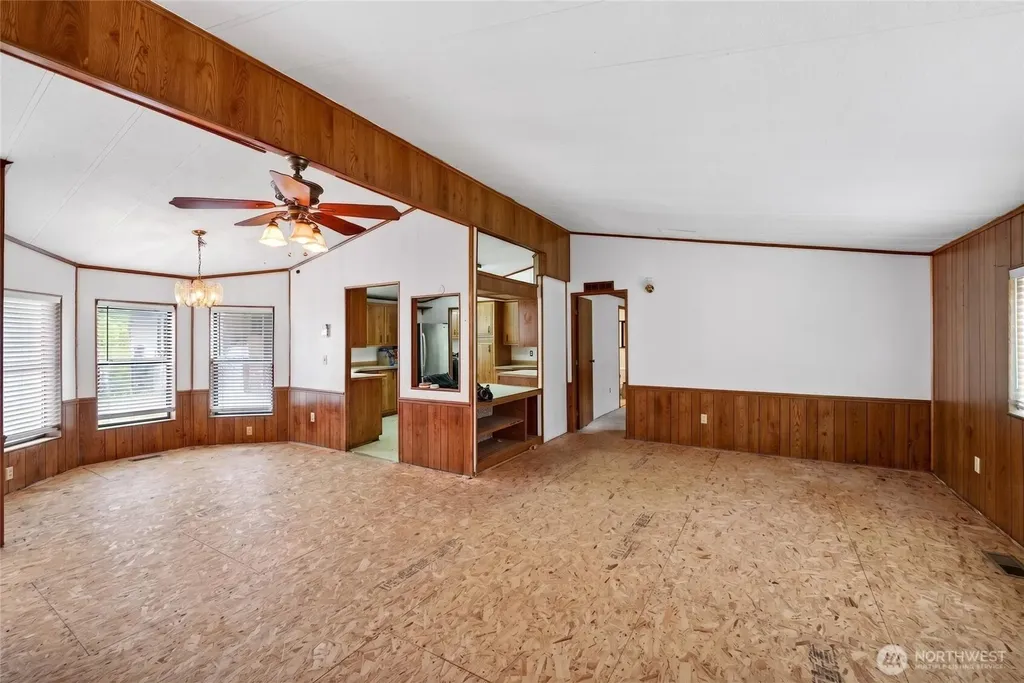 6906 243rd Avenue E Buckley WA 98321