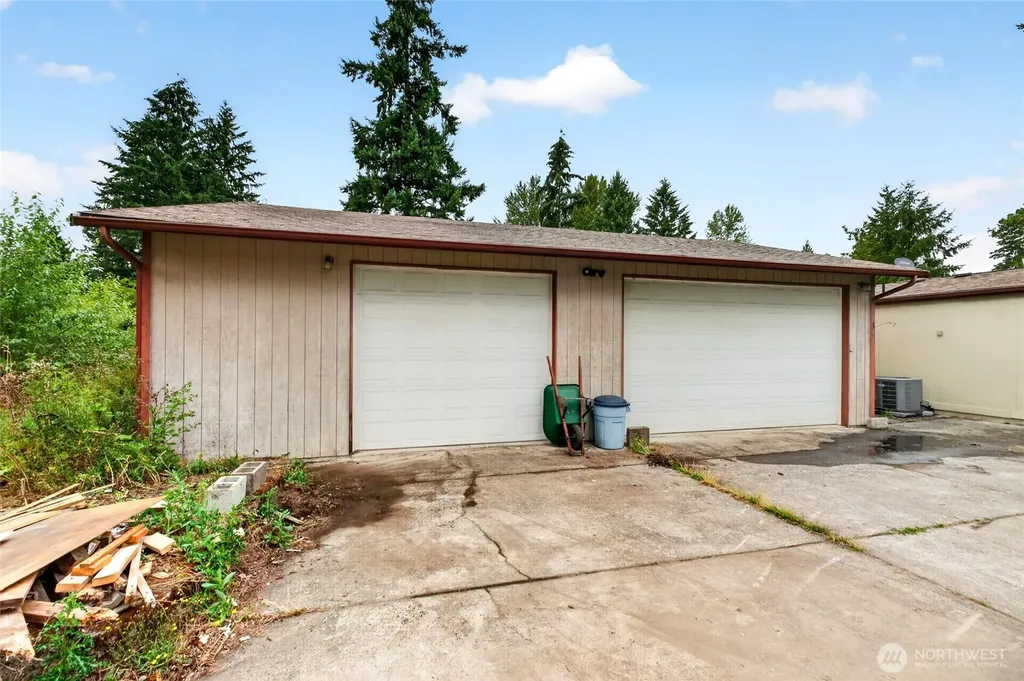 6906 243rd Avenue E Buckley WA 98321