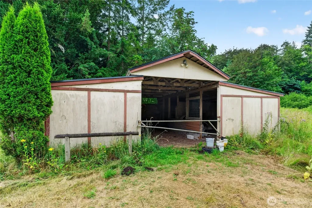 6906 243rd Avenue E Buckley WA 98321