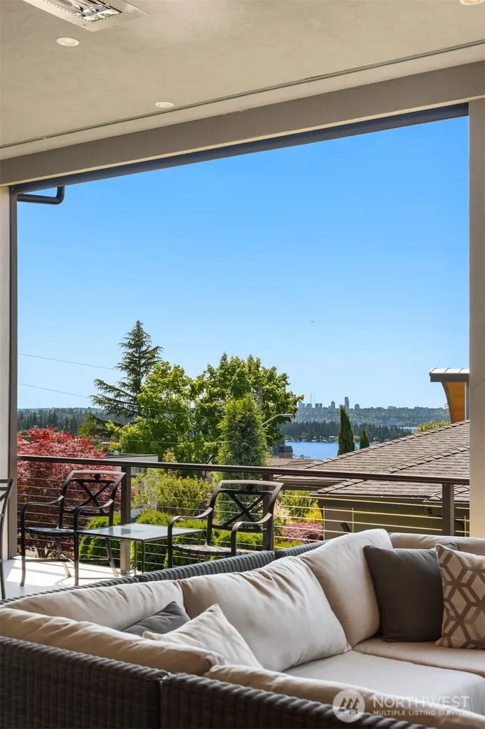 10410 NE 58th Street Kirkland WA 98033
