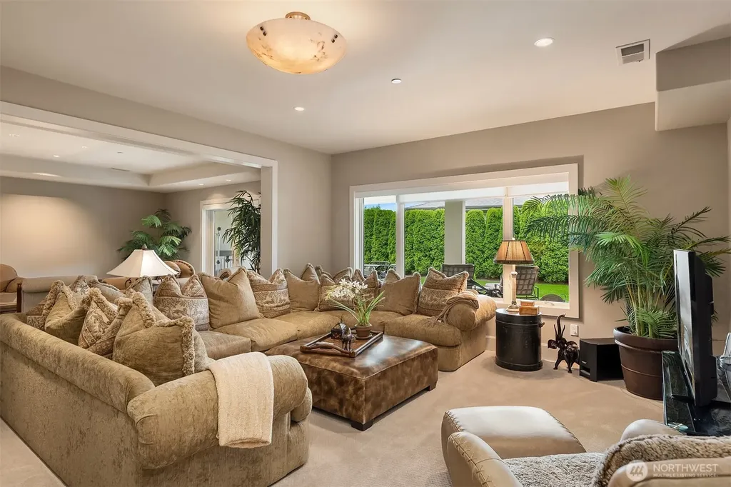 10410 NE 58th Street Kirkland WA 98033