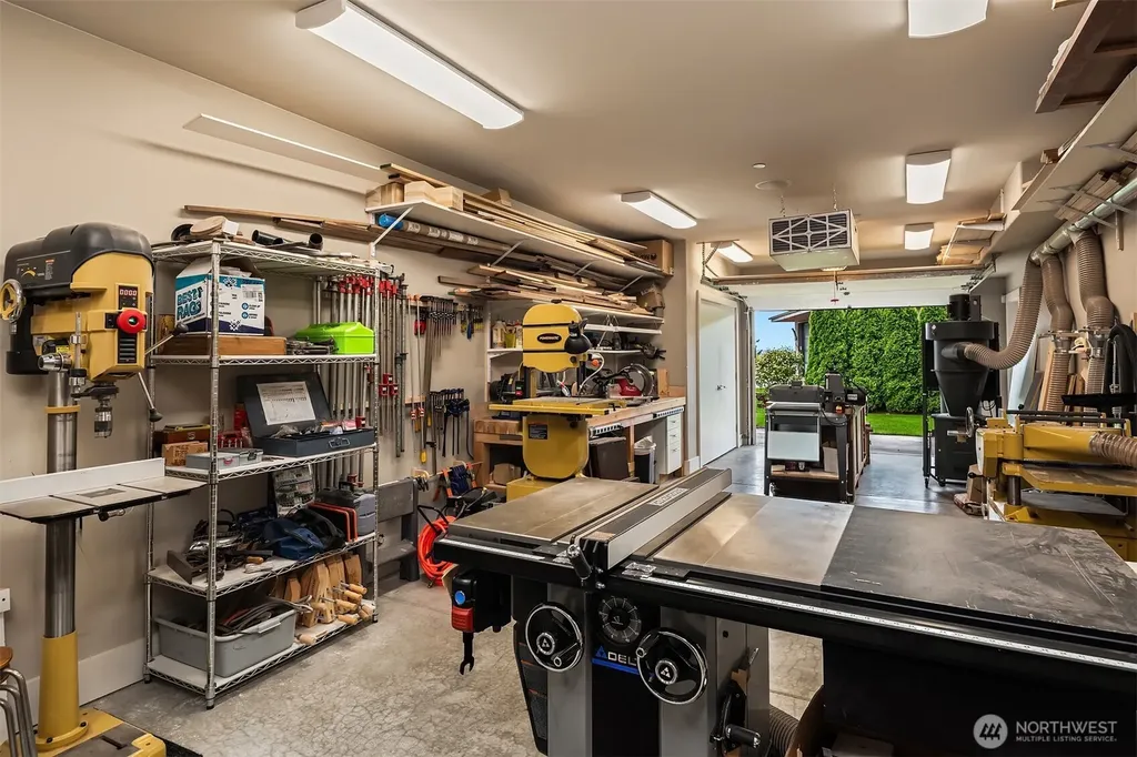 10410 NE 58th Street Kirkland WA 98033