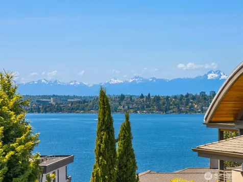 10410 NE 58th Street Kirkland WA 98033