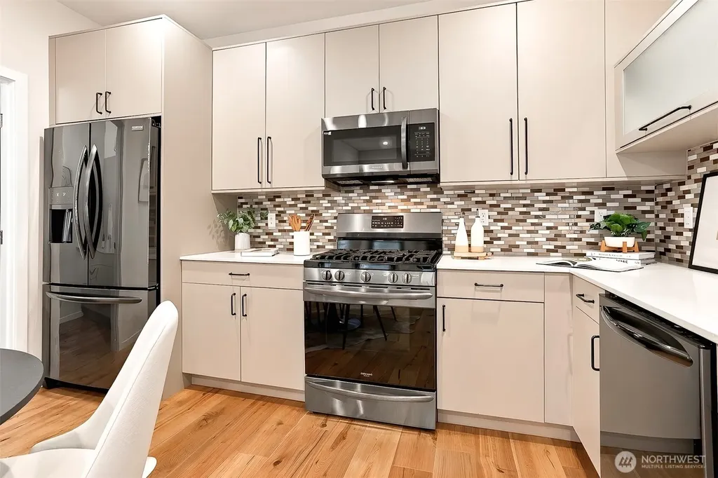 8527 Interlake Avenue N Seattle WA 98103