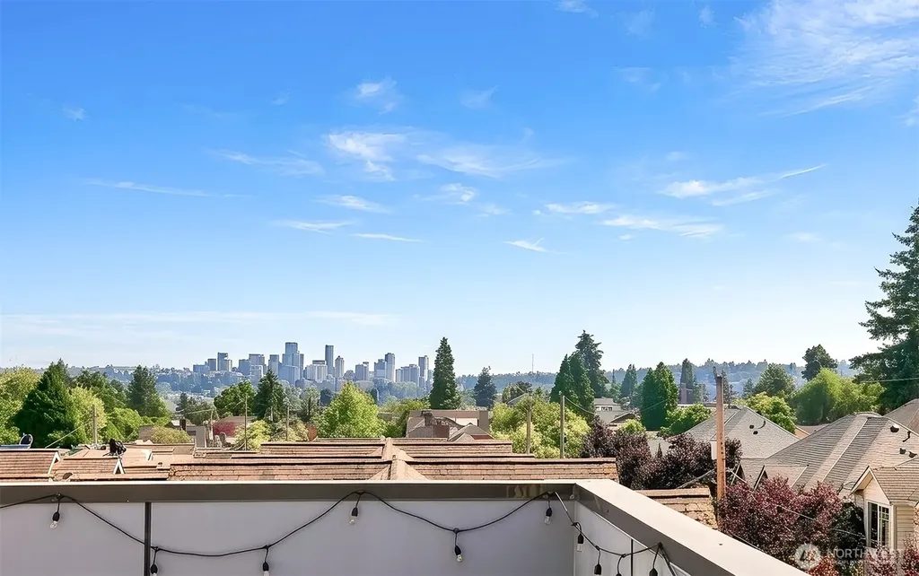 8527 Interlake Avenue N Seattle WA 98103