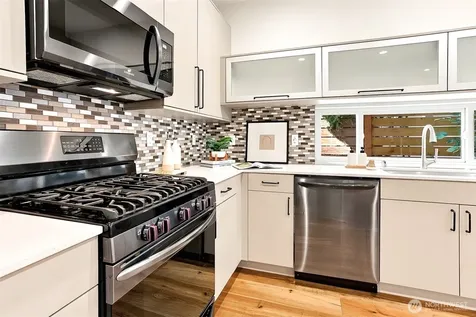 8527 Interlake Avenue N Seattle WA 98103