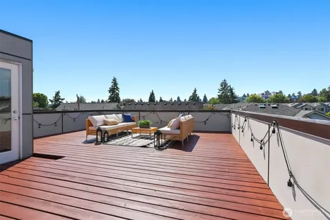 8527 Interlake Avenue N Seattle WA 98103