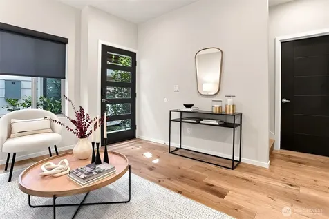 8527 Interlake Avenue N Seattle WA 98103