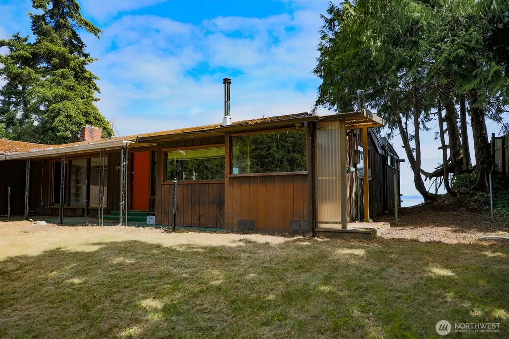 3984 NE Twin Spits Road Hansville WA 98340