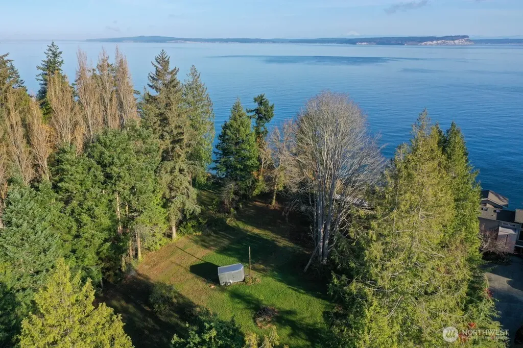 3984 NE Twin Spits Road Hansville WA 98340