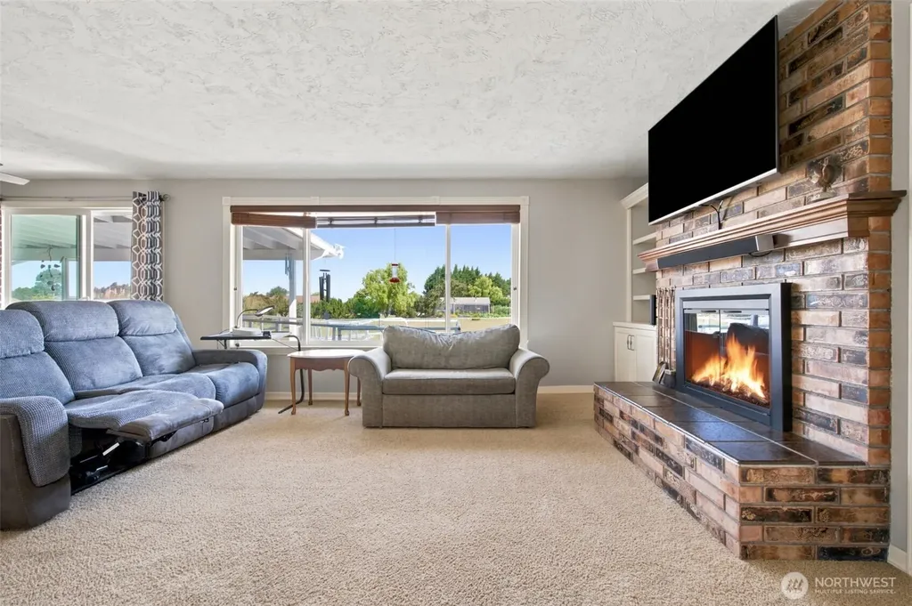 361 E Anderson Road Sequim WA 98382