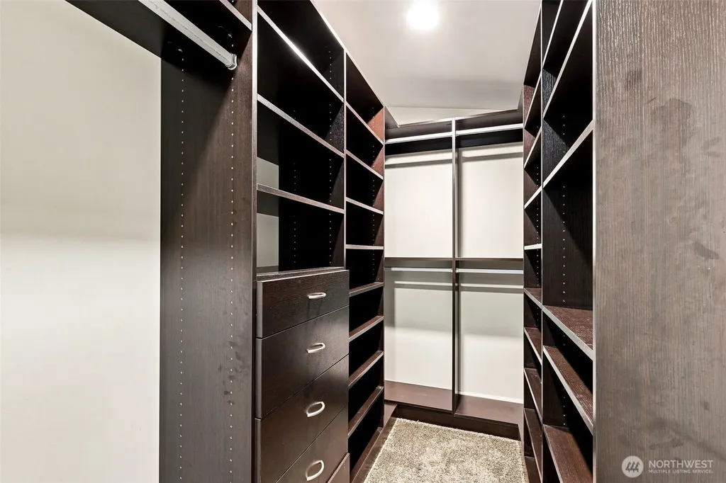 14924 258 Avenue SE Issaquah WA 98027