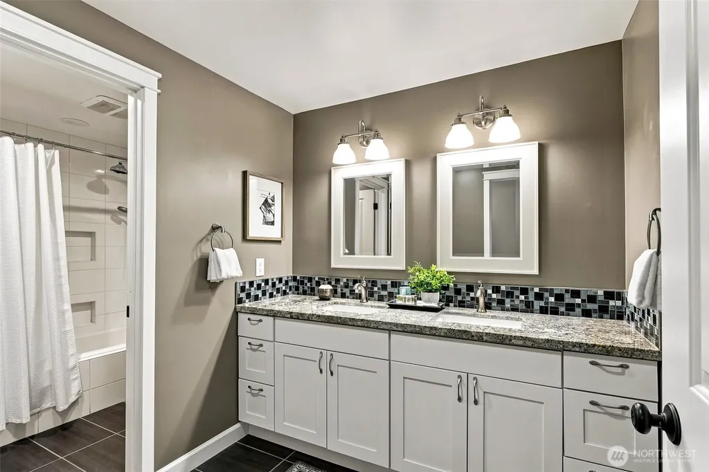 14924 258 Avenue SE Issaquah WA 98027