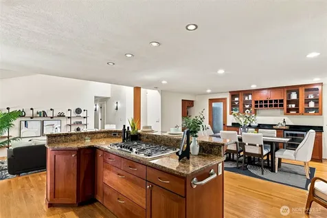 14924 258 Avenue SE Issaquah WA 98027