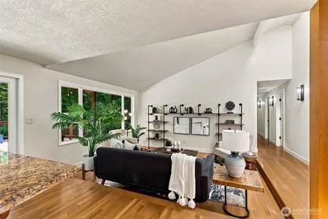 14924 258 Avenue SE Issaquah WA 98027