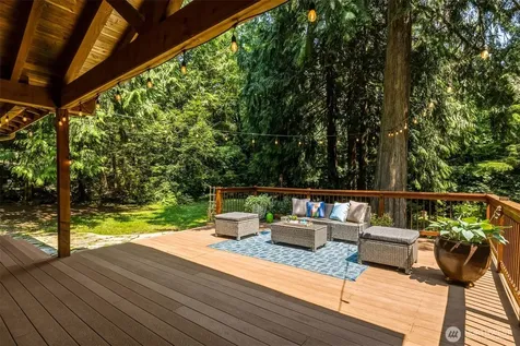 14924 258 Avenue SE Issaquah WA 98027