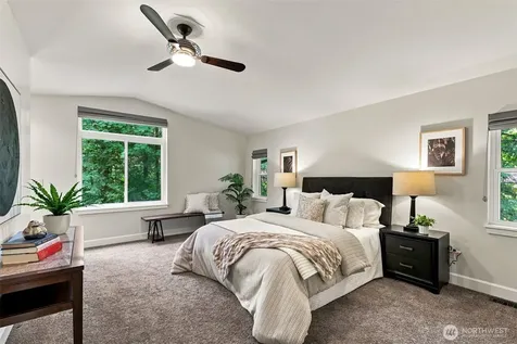 14924 258 Avenue SE Issaquah WA 98027