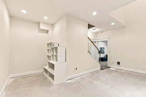14924 258 Avenue SE Issaquah WA 98027