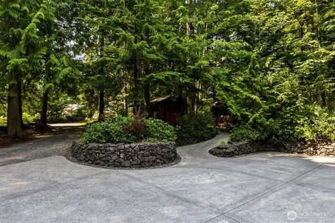14924 258 Avenue SE Issaquah WA 98027