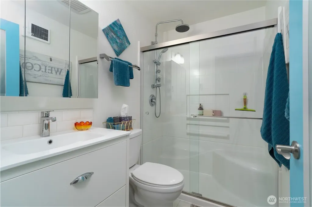 372 Octopus Avenue Ocean Shores WA 98569