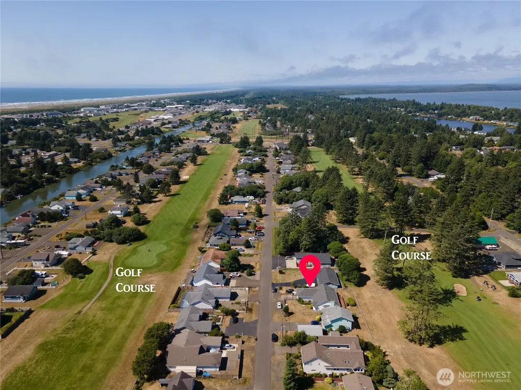 372 Octopus Avenue Ocean Shores WA 98569