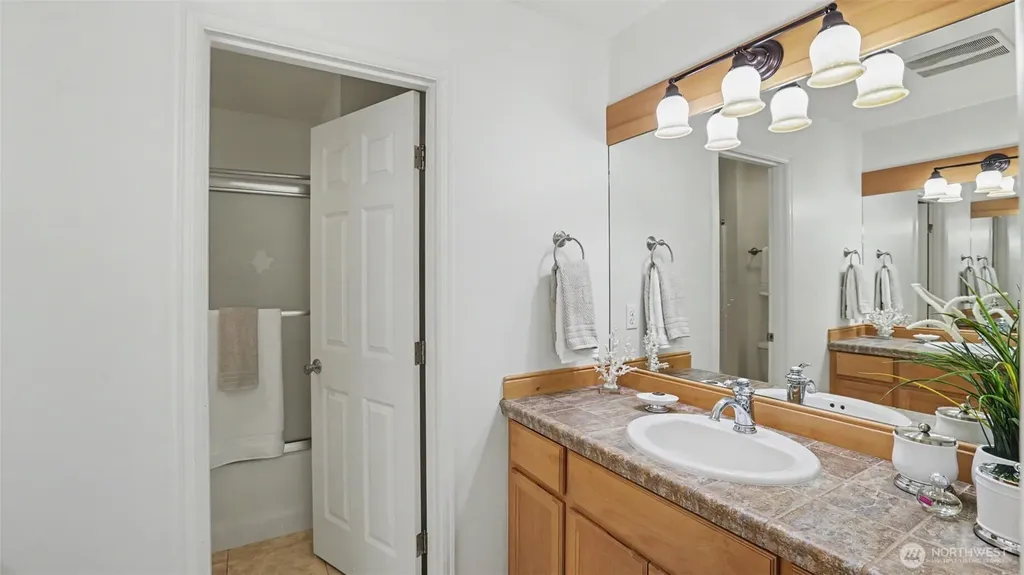 27106 SE 13th Street Sammamish WA 98075