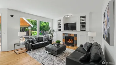27106 SE 13th Street Sammamish WA 98075