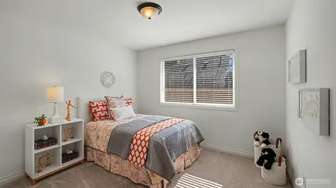 27106 SE 13th Street Sammamish WA 98075