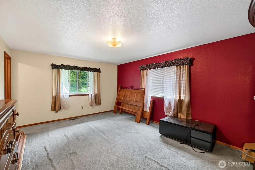 37914 34th Avenue S Roy WA 98580