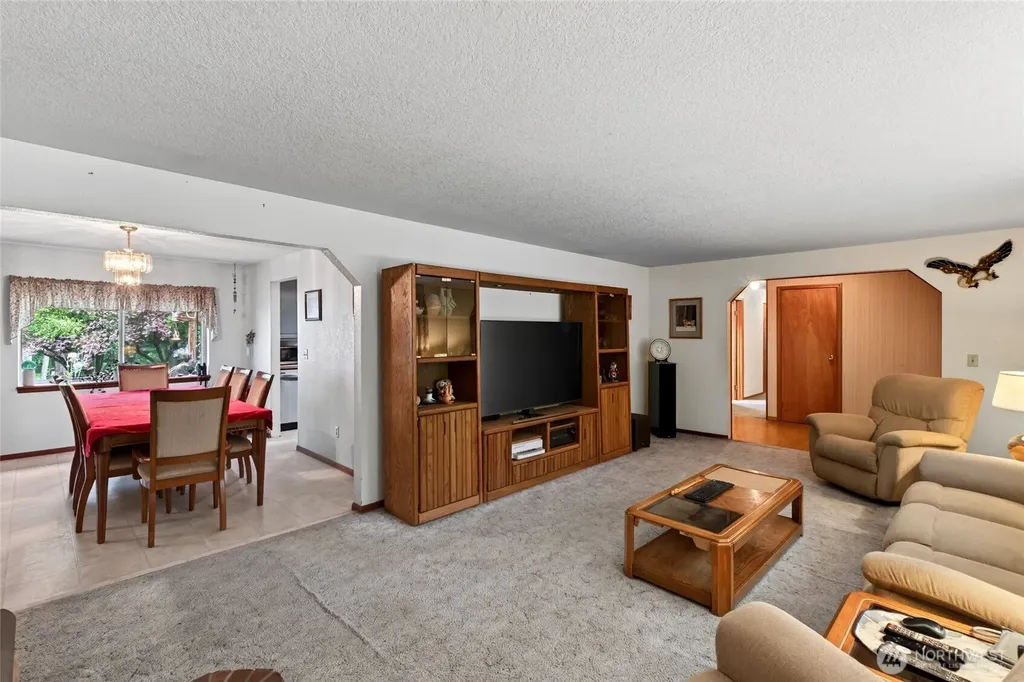 37914 34th Avenue S Roy WA 98580