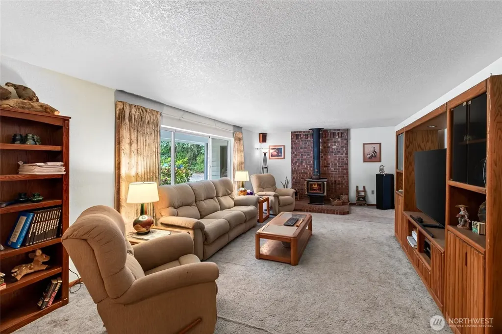 37914 34th Avenue S Roy WA 98580