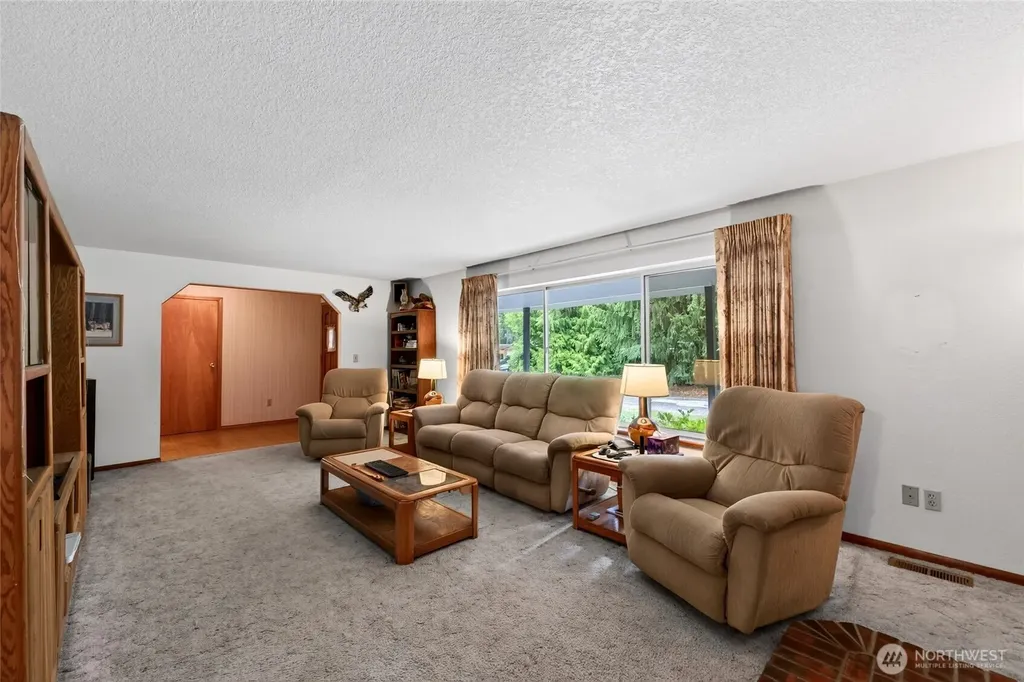 37914 34th Avenue S Roy WA 98580