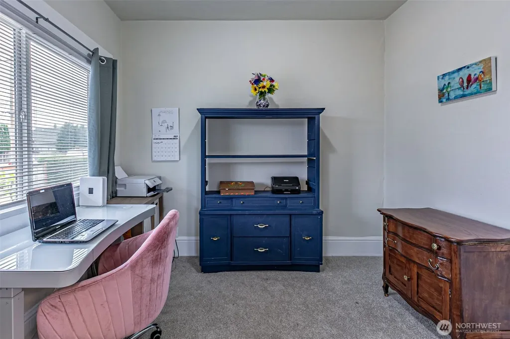 6447 S Warner Street Tacoma WA 98404