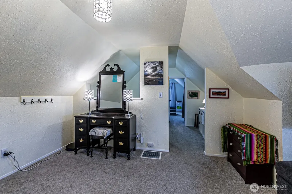 6447 S Warner Street Tacoma WA 98404