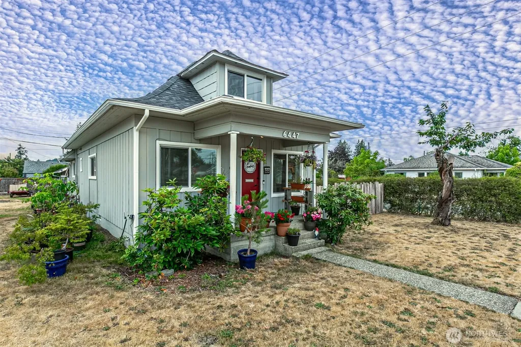 6447 S Warner Street Tacoma WA 98404