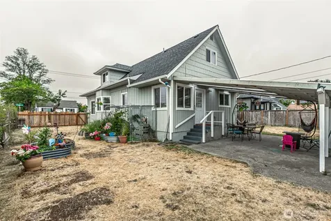 6447 S Warner Street Tacoma WA 98404